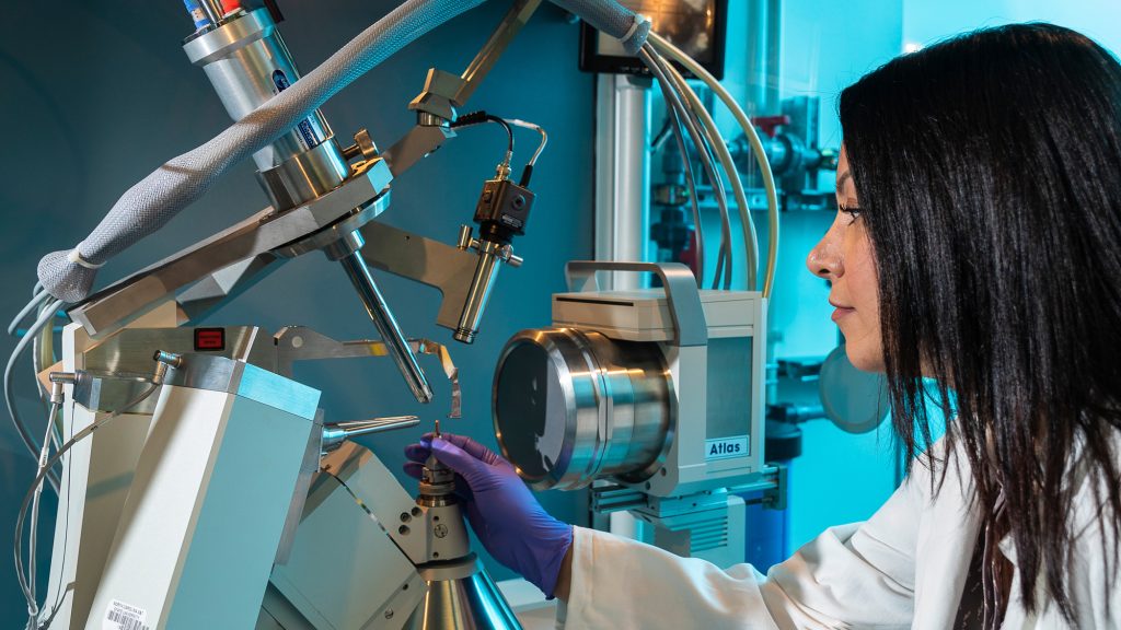 Dr. Hematian in the lab.